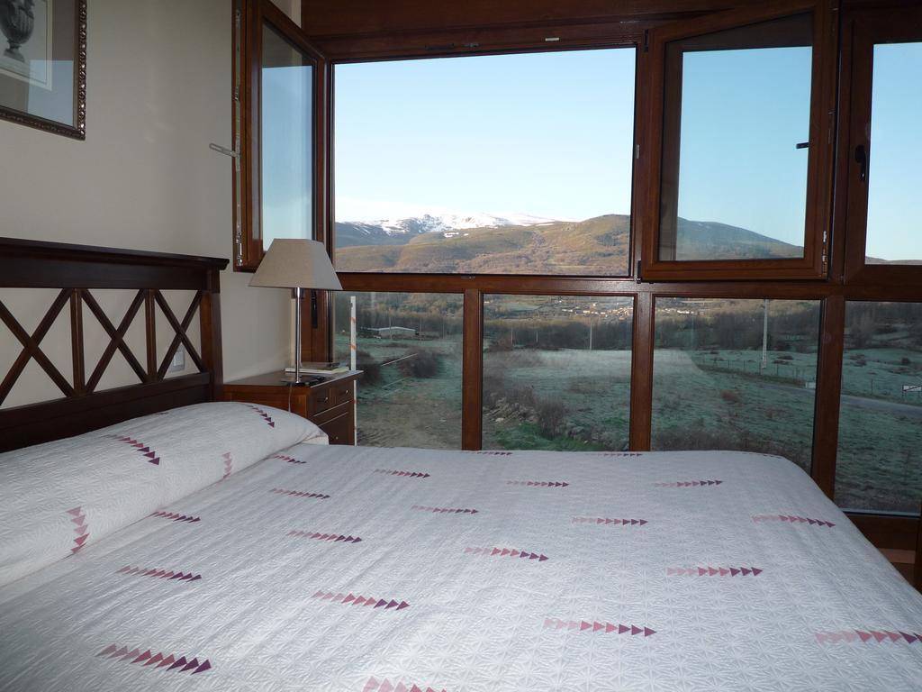 Apartamentos La Covatilla Neila de San Miguel Dış mekan fotoğraf